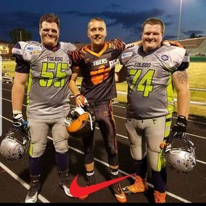 Meet your Posher, Ari